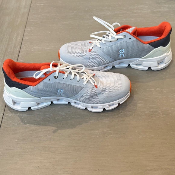 Mens On Running Cloudflyer | size 10 | gray/orange - Picture 9 of 9